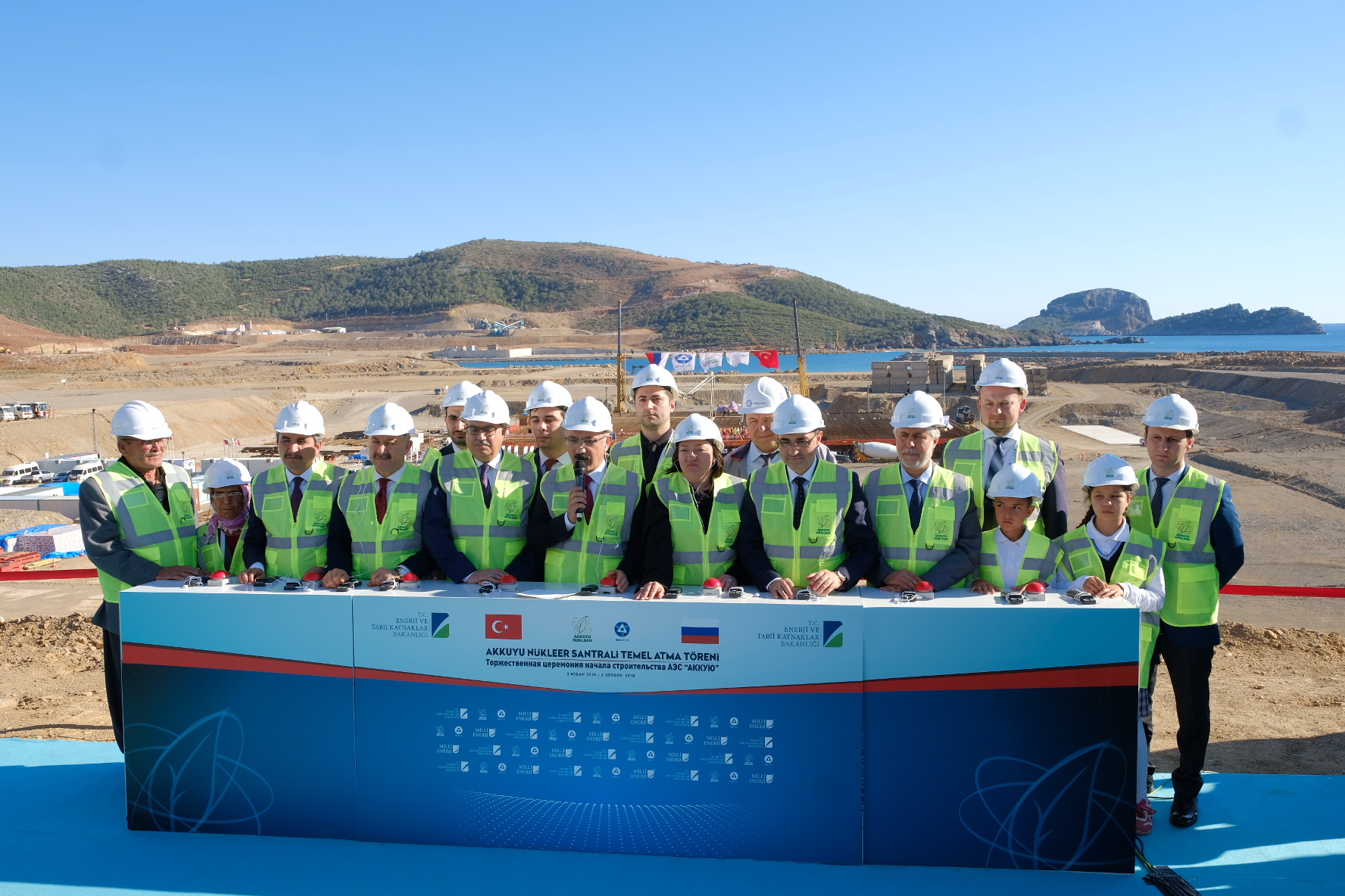 Rosatom gießt den ersten Beton für Atomkraftwerk Akkuyu in der Türkei 